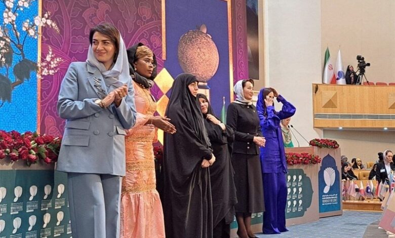 ۷ زن برجسته و تأثیرگذار در کنگره تهران قدردانی شدند