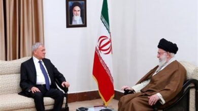 امام خامنه‌ای: حضور یک آمریکایی‌هم در عراق زیاد است/ آرزوی ما پیشرفت عراق است