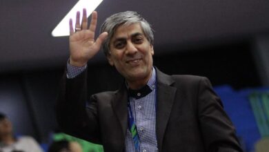 کیومرث هاشمی وزیر ورزش شد