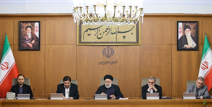 دستور رئیسی به مسئولان برای رسیدگی فوری و جدی به امور خانواده شهدای کرمان