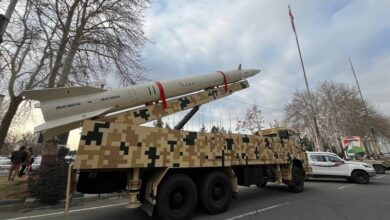 موشکهای بالستیک «خیبرشکن» و «قدر» در کنگره ۲۴ هزار شهید تهران