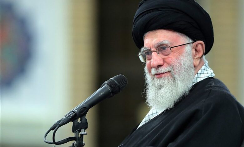 پیام تبریک رهبر انقلاب به رئیس جمهور منتخب؛ رفتارهای رقابتی به هنجارهای رفاقتی تبدیل شود