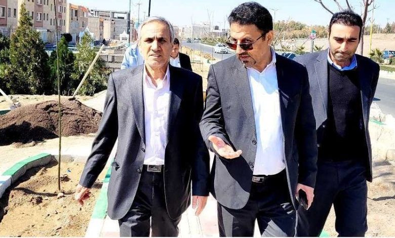 بازدید فرماندار شهرستان رباط کریم از شهرک هواپیمایی و پارک مهندس شهر پرند