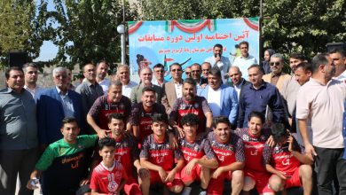 اختتامیه نخستین دوره مسابقات فوتبال ساحلی استان تهران در نصیرشهر برگزار شد